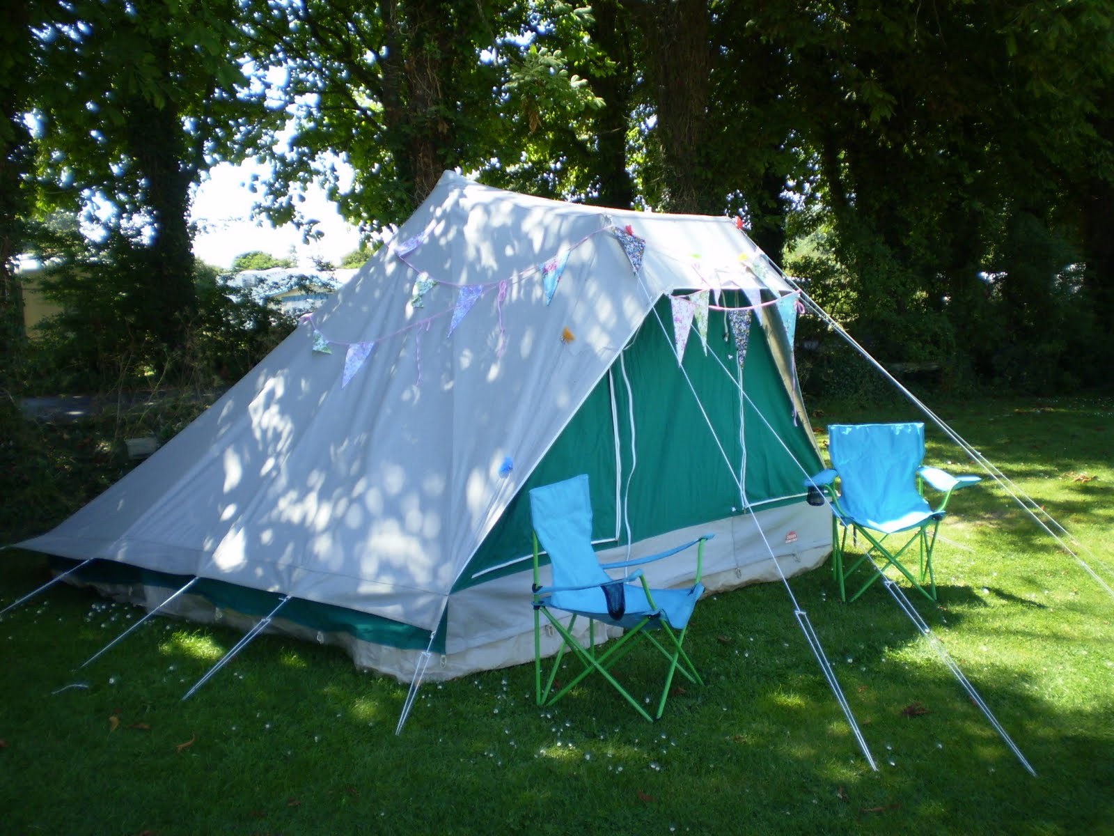 Dutch top pyramid tent